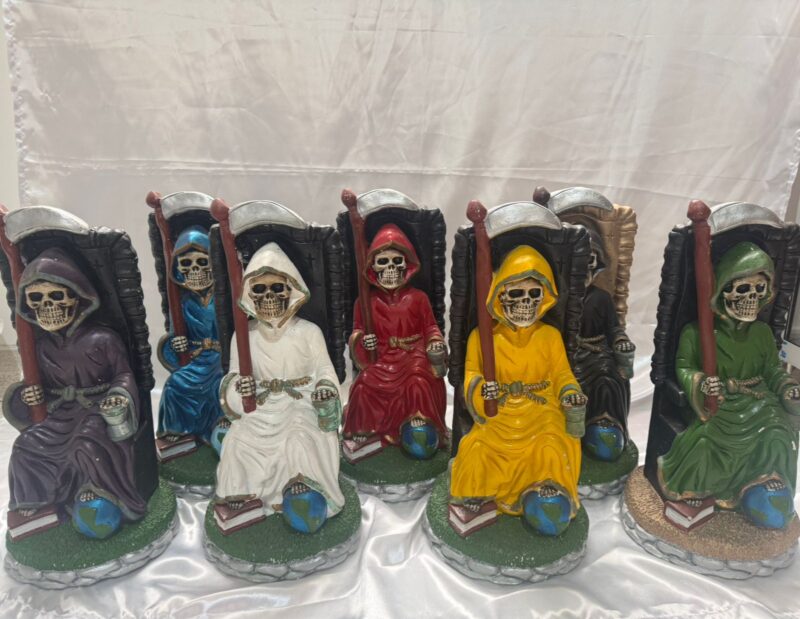 7 SANTAS